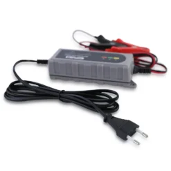 KFZ PKW Auto Boot Batterie Ladegerät Wartungs Gerät Mit LED Für 12V 6-100 AH -Duswagen Verkaufe b0d0a2fc39563287f75533575c81cf1d