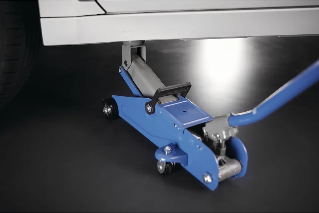 Cartrend KFZ-Rangierwagenheber 2t 6 Cartrend KFZ-Rangierwagenheber 2t – Bild 4